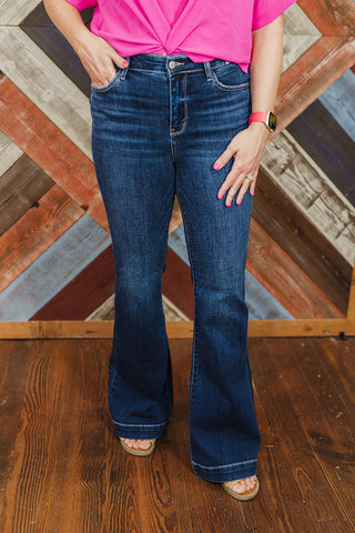 Fit to Fabulous Flare Judy Blue Jeans