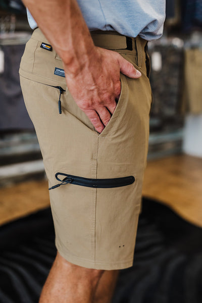 Dark Khaki 20" Traveler Expedtion Shorts