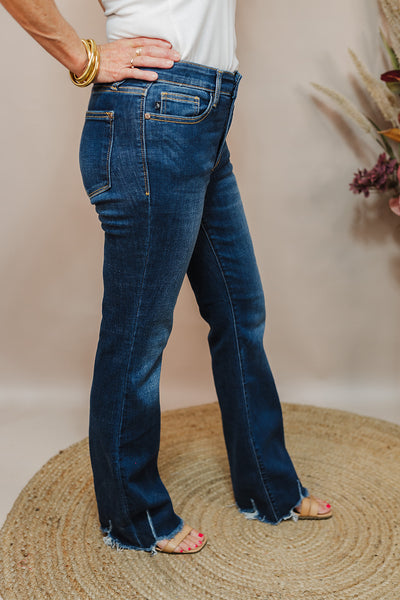 Baylor Mid-Rise Bootcut Judy Blue Jeans