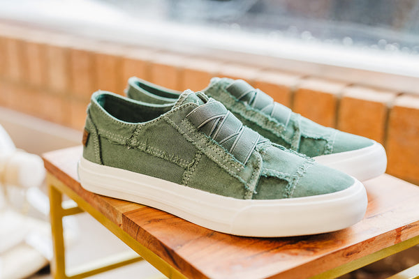 Sea Foam Color Washed Marley - Blowfish